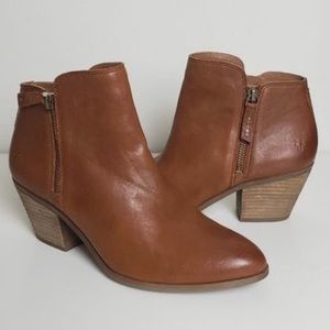 FRYE “Judith” Zip Bootie